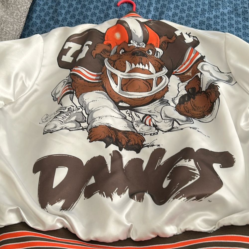 Women’s DAWG Pound Cleveland Browns Jacket!!!